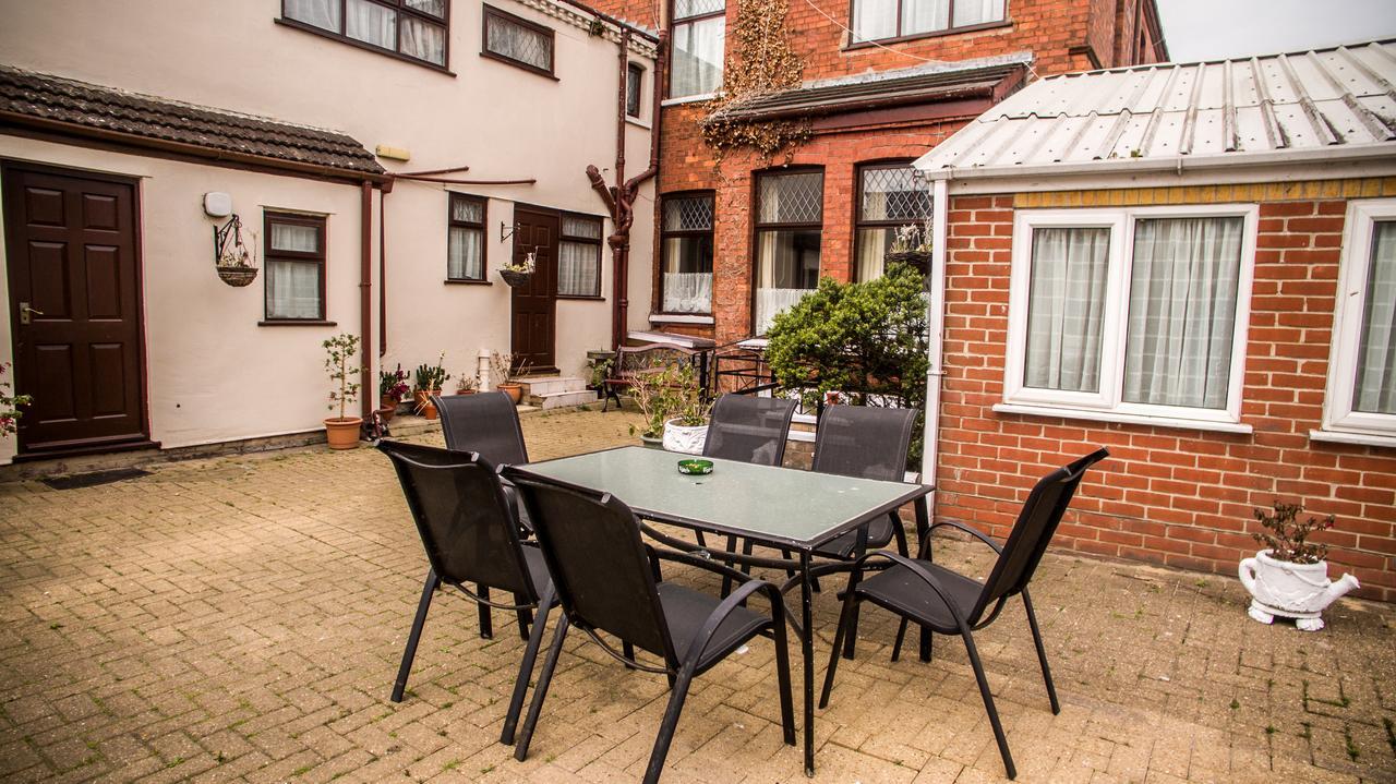 Raynscourt Lodge Great Yarmouth Exterior photo